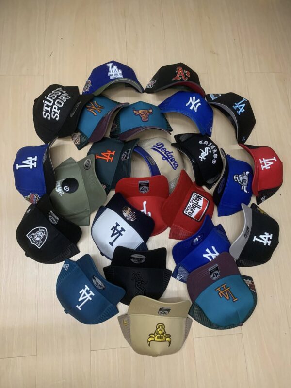 Caps